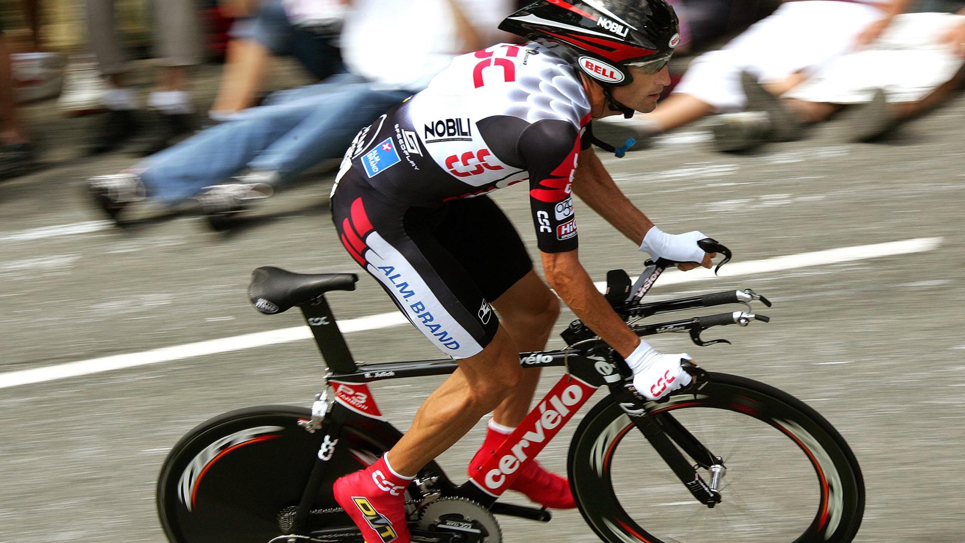 史上最“炸裂”灌篮:谁的动作最令人心跳加速?,灌篮动作什么意思